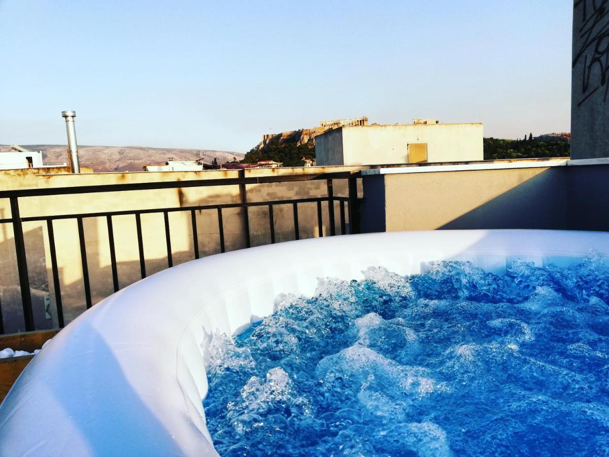 As Jacuzzi On Privet Roof Top With Acropolis View Apartment Athens Ngoại thất bức ảnh